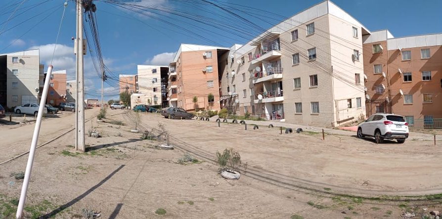 Quilpué: vecinos de conjunto habitacional “Los Lirios” obtienen subsidio para mejoramiento de viviendas.