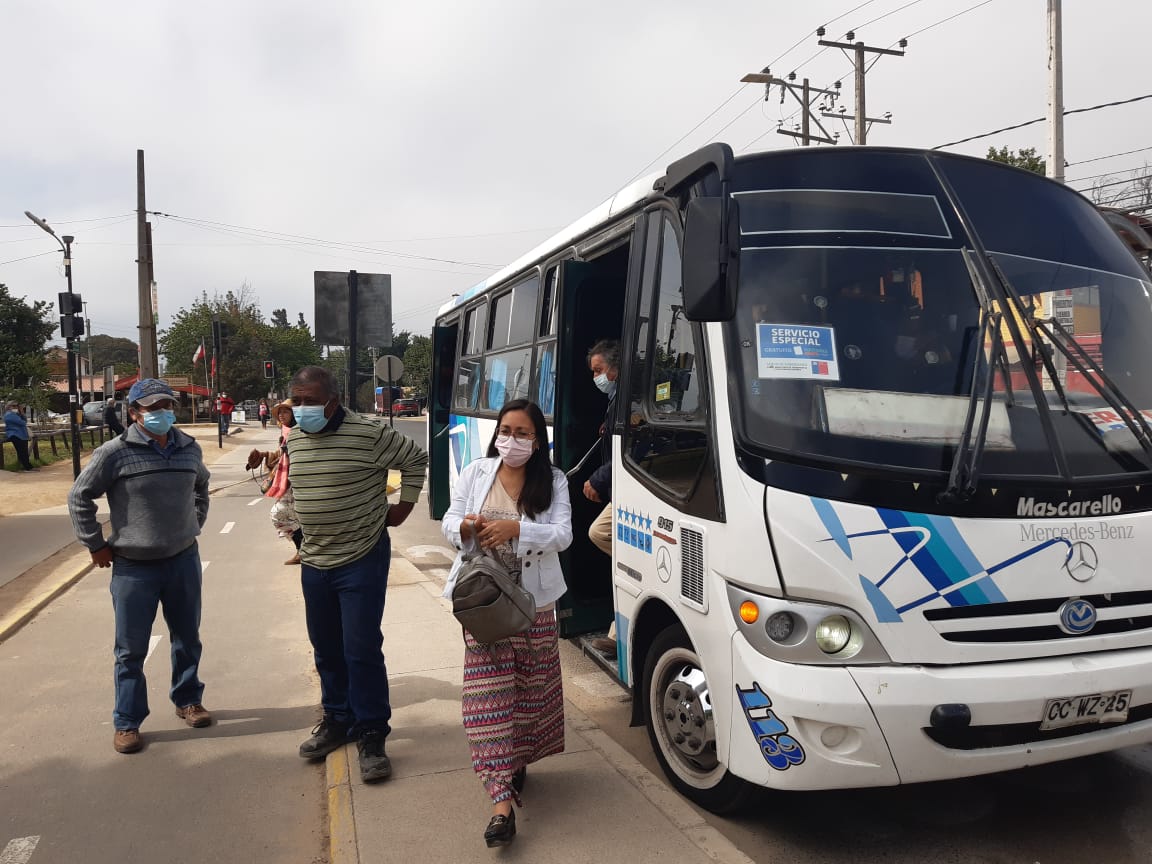 Marga Marga: Vecinos y vecinas de sectores rurales contarán con buses gratuitos para ir a votar.