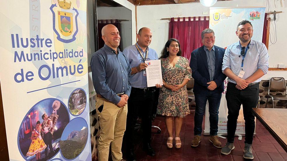 Municipio de Olmué y SENDA firman convenio de colaboración técnica para implementar oficina del programa Previene