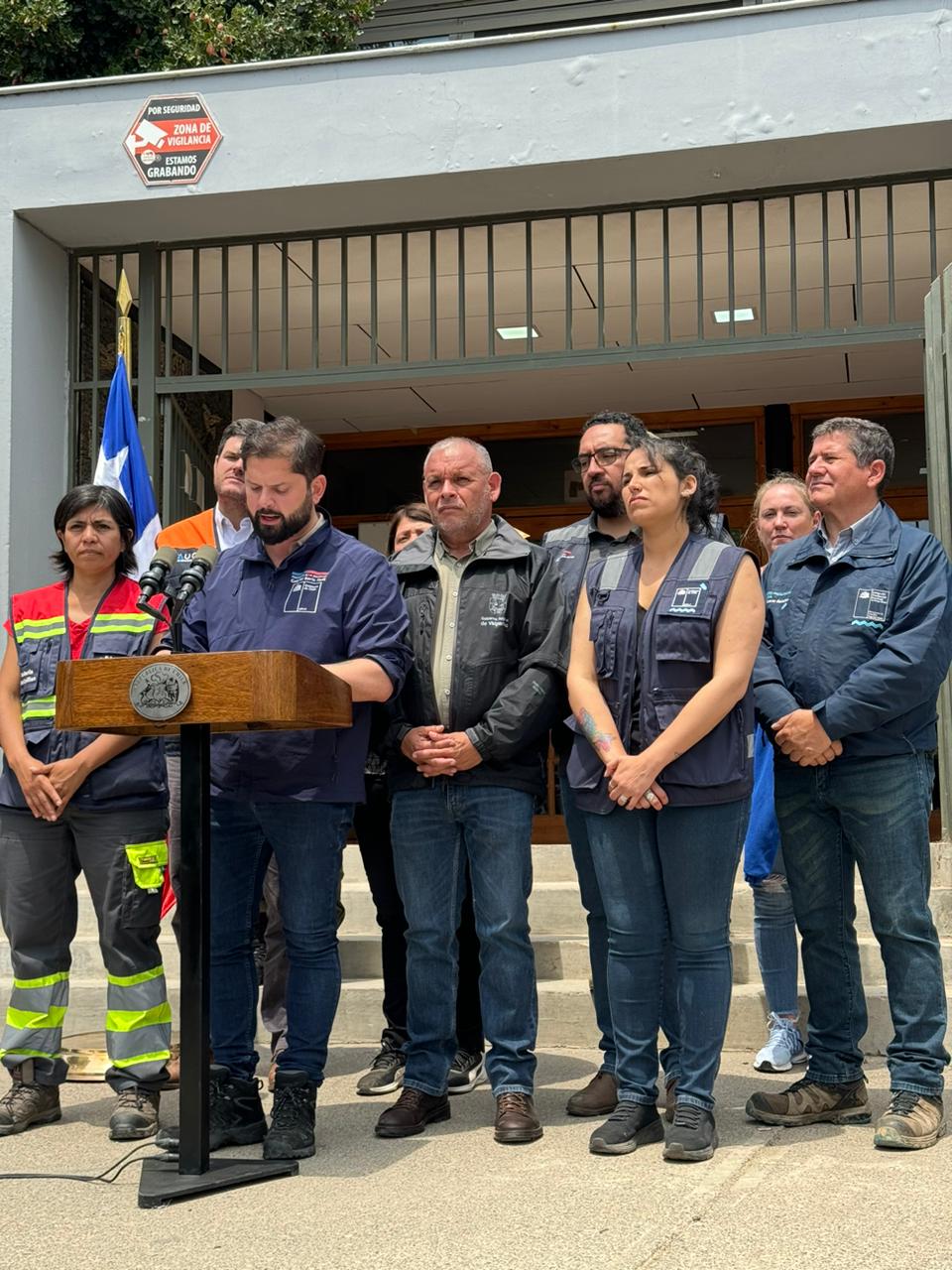 Presidente de la República, Gabriel Boric Font, se reúne con familias damnificadas por los incendios: “El Gobierno, el Estado y la solidaridad de los chilenos están con ustedes”