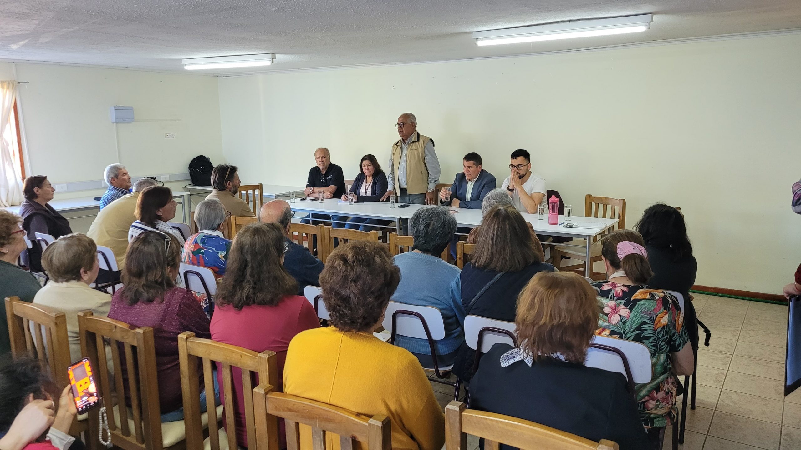 Delegado Presidencial Fidel Cueto Participa en Reunión de Seguridad Pública en Quilpué